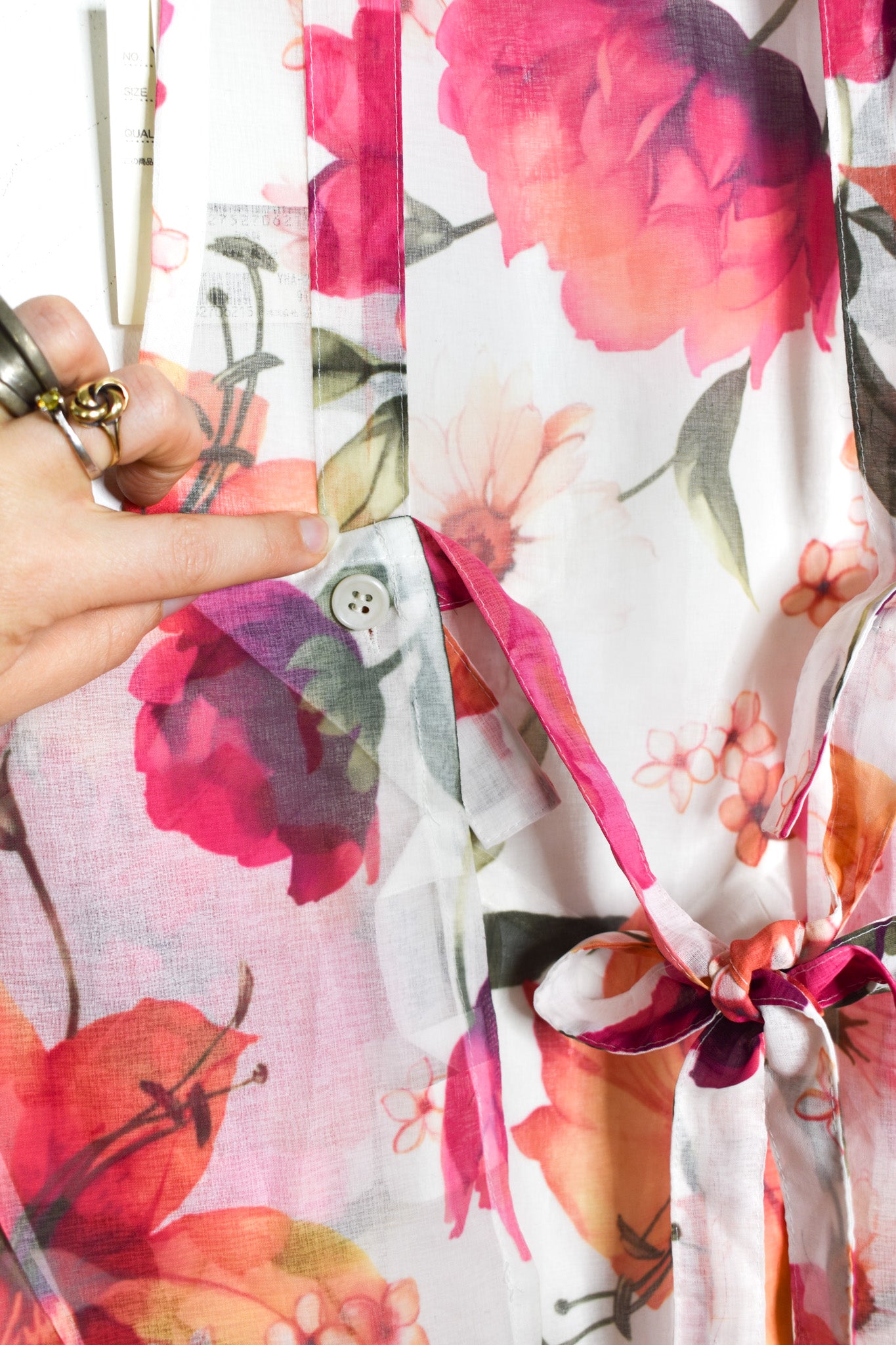 Yoshiki Hishunuma apron