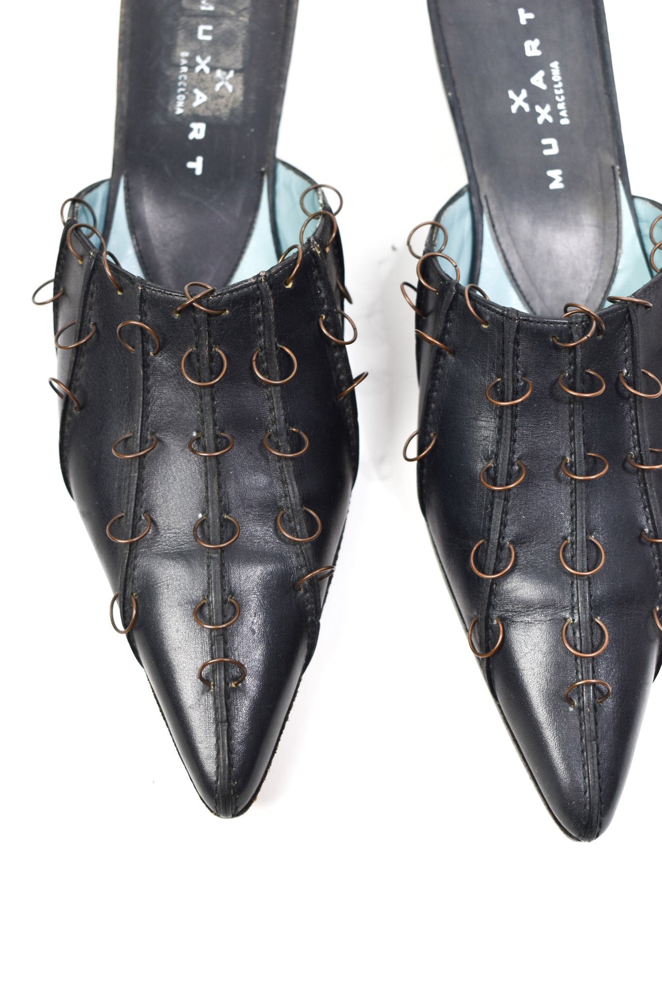 Muxart rings mules