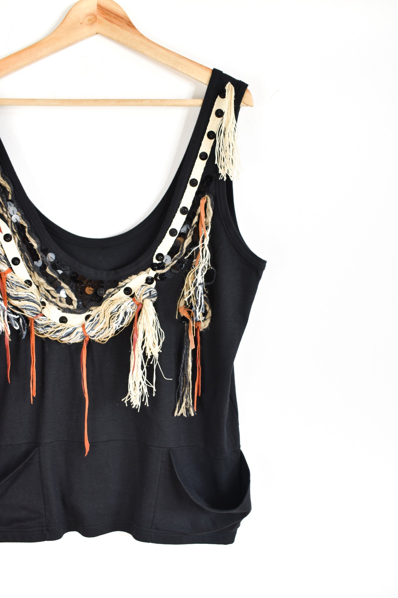 Ropes and strings top