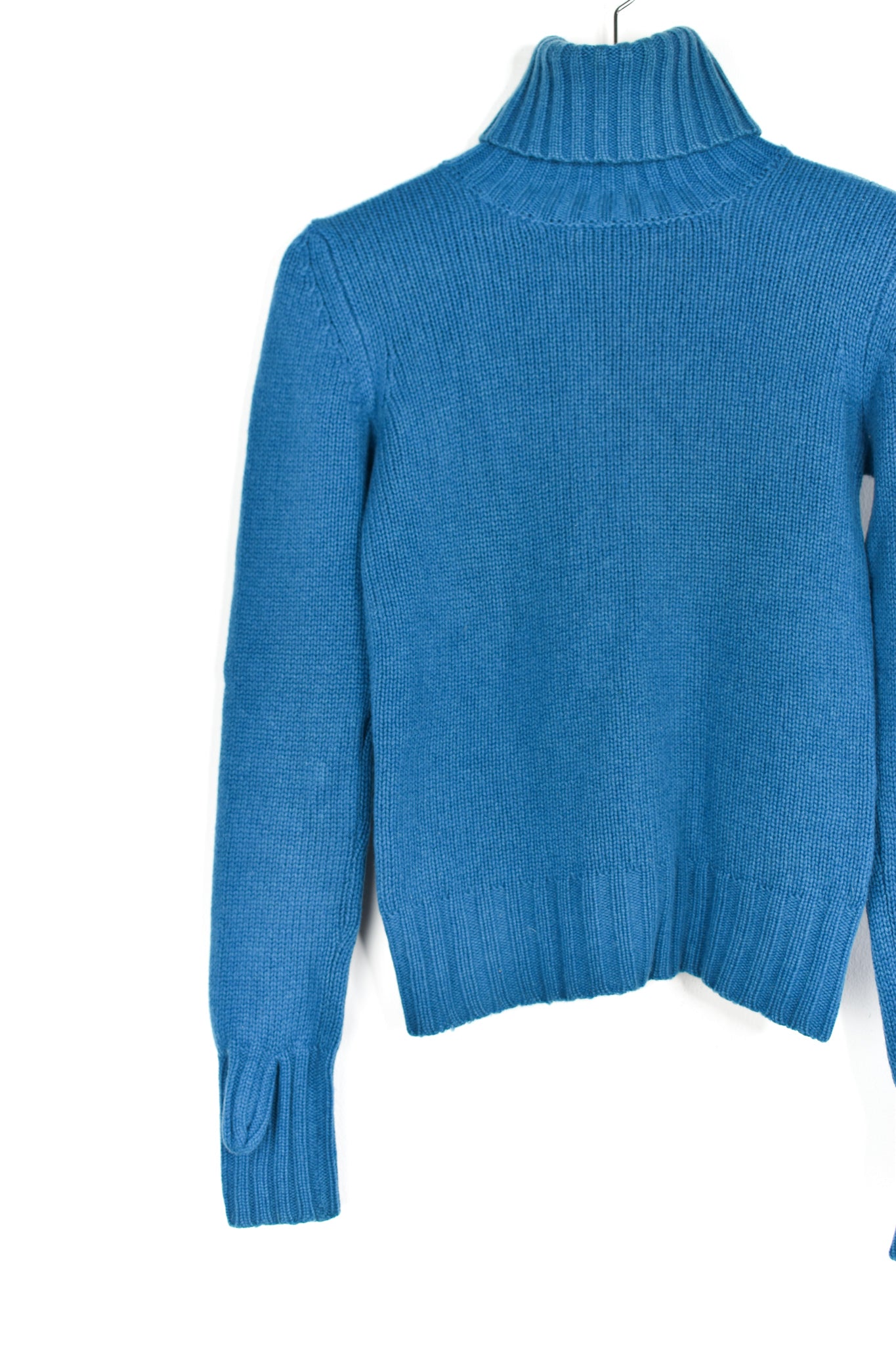 Thumb knit