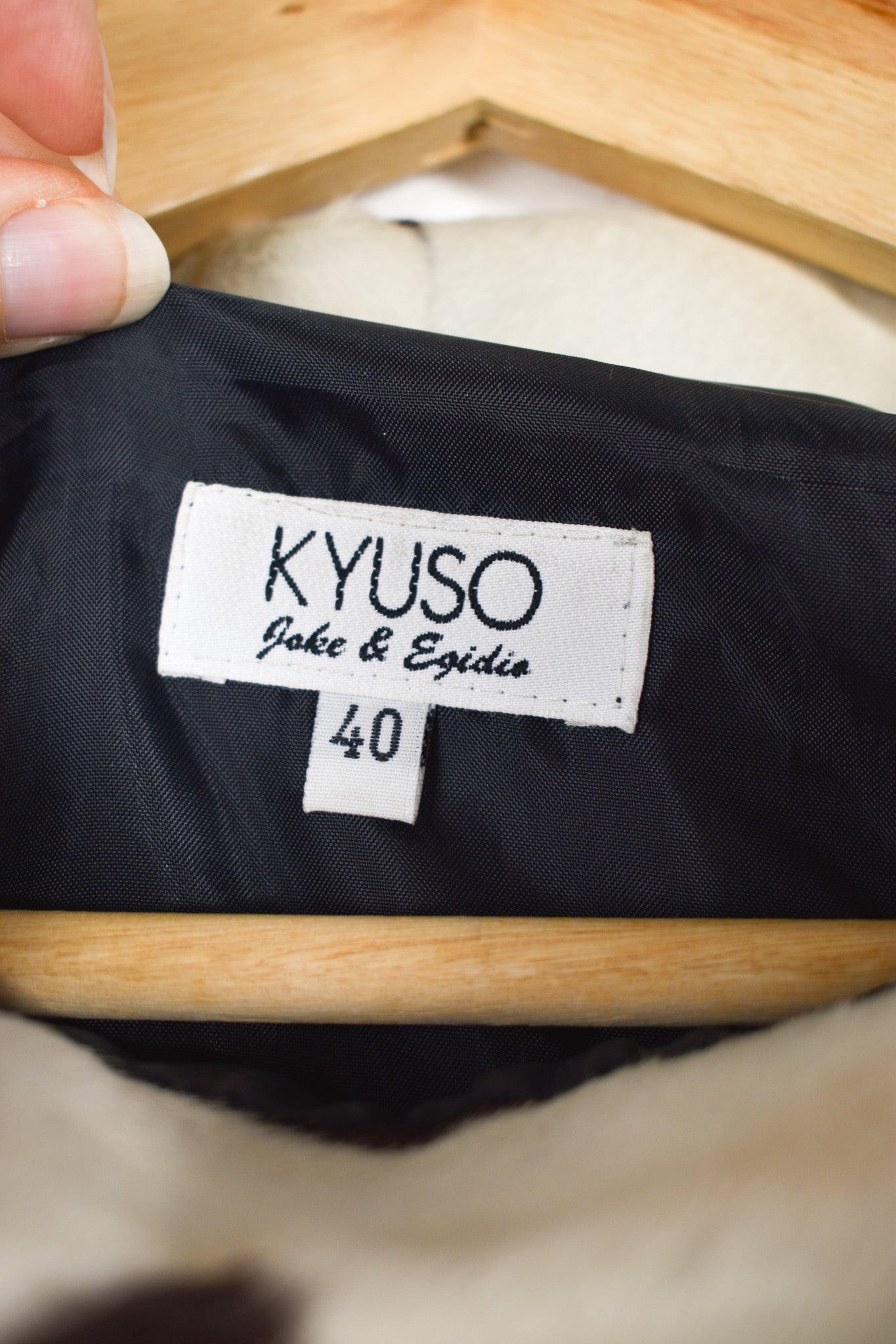 Kyuso leather top