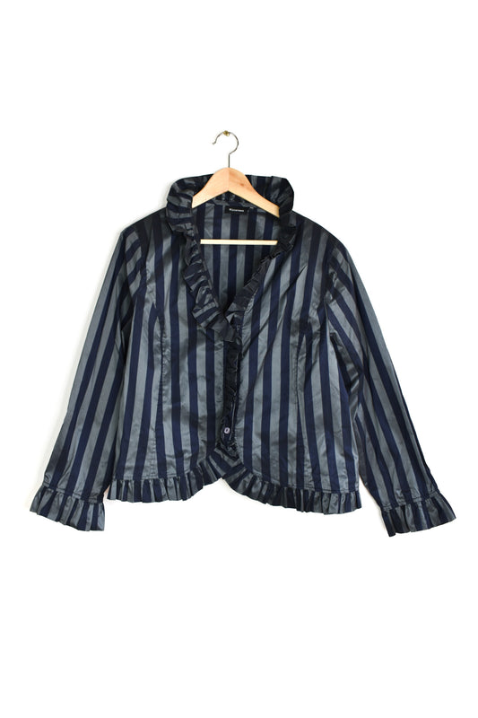 Sturdy striped blouse