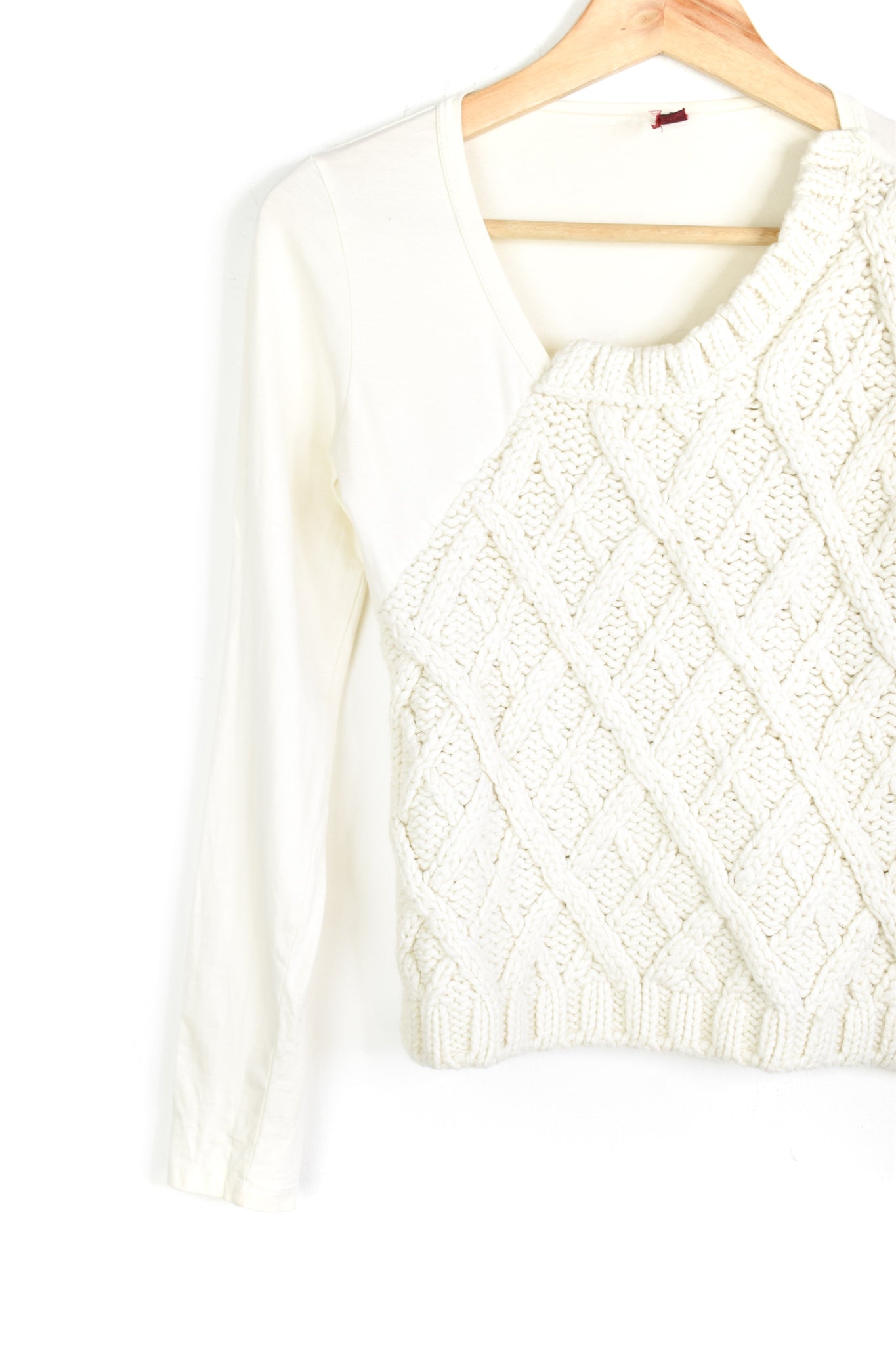 Contrasting knit by Gazebo
