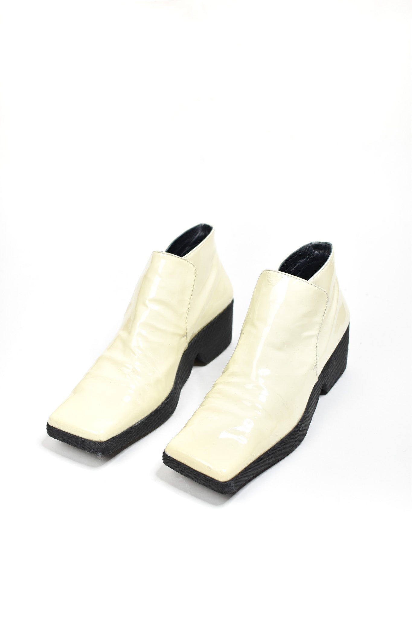 Muxart patent leather boots